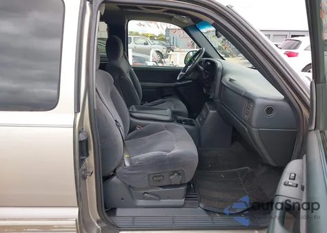 2000 Chevrolet Silverado 1500 Ls from USA, damaged, VIN 1GCEK19T5YE365579